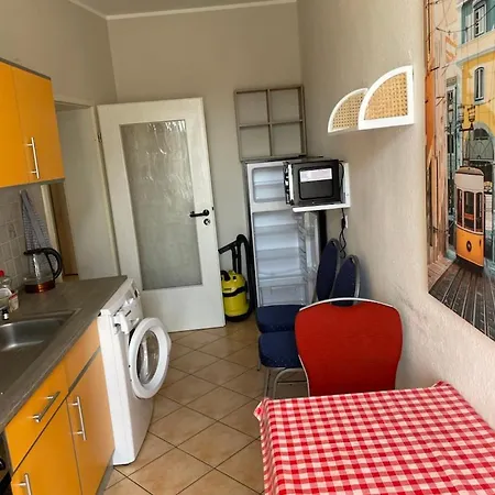 Dkn-ihr Zuhause Auf Zeit In - Voll Moebliert - Naehe Hauptbahnhof